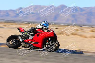 media/Jan-09-2022-SoCal Trackdays (Sun) [[2b1fec8404]]/Turn 8 (1045am)/